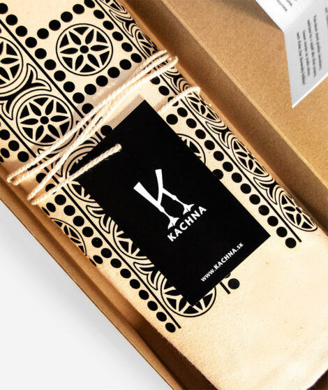 Bavlnený-folklórny-batoh-Detviansky-Hashtag-natural-v-krabičke