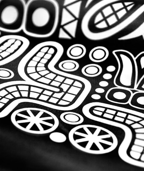 Folklórny-motív-Detvanka-Čierny---Detail-ornamentiky