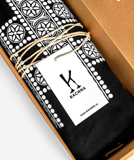 Sťahovací-vak-Detviansky-Hashtag-Čierny-KACHNA-logo